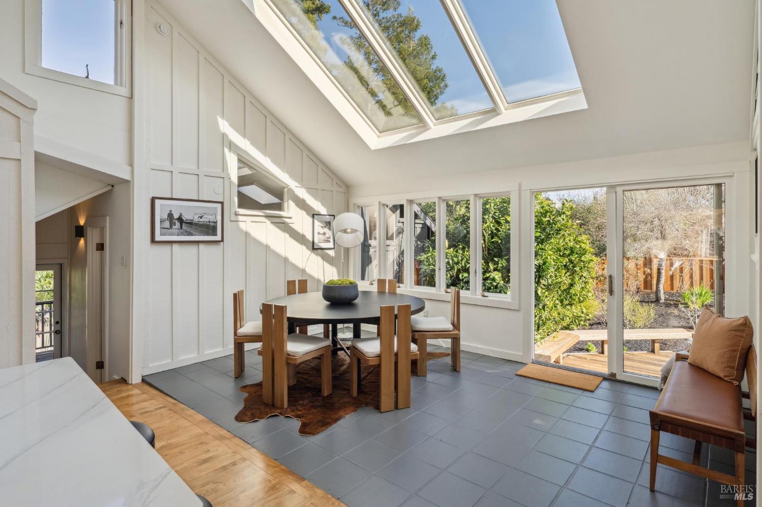 484 Summit Avenue Mill Valley, CA 94941 - Photo 10 of 50