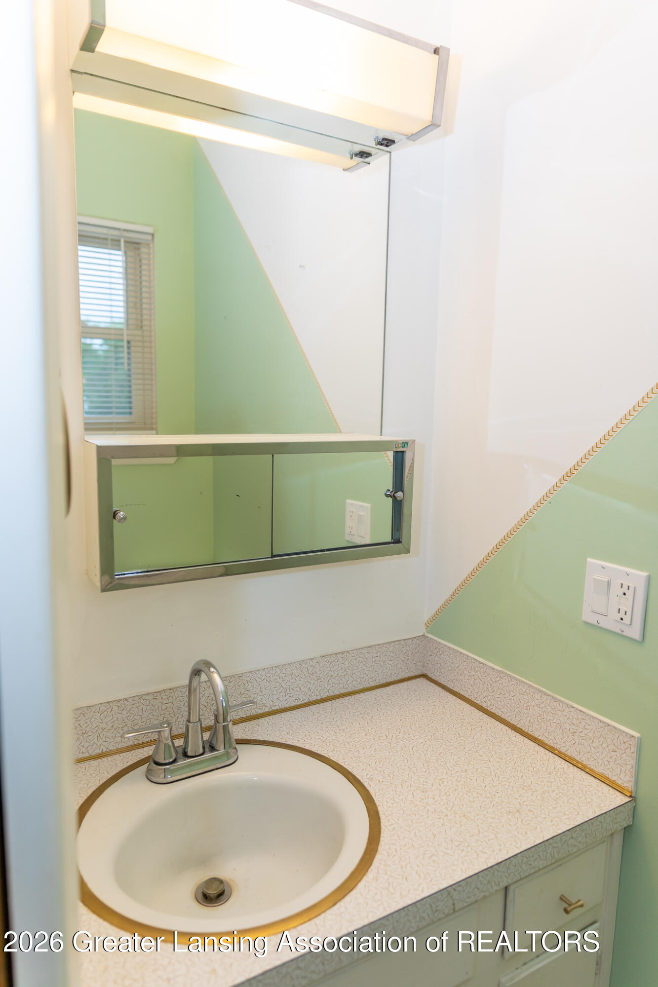 3720 Dell Road Holt, MI 48842 - Photo 25 of 47 Primary Bedroom- Half Bath