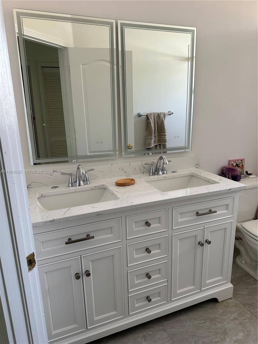 6049 Southwest 165th Avenue Miami, FL 33193 - Photo 25 of 49