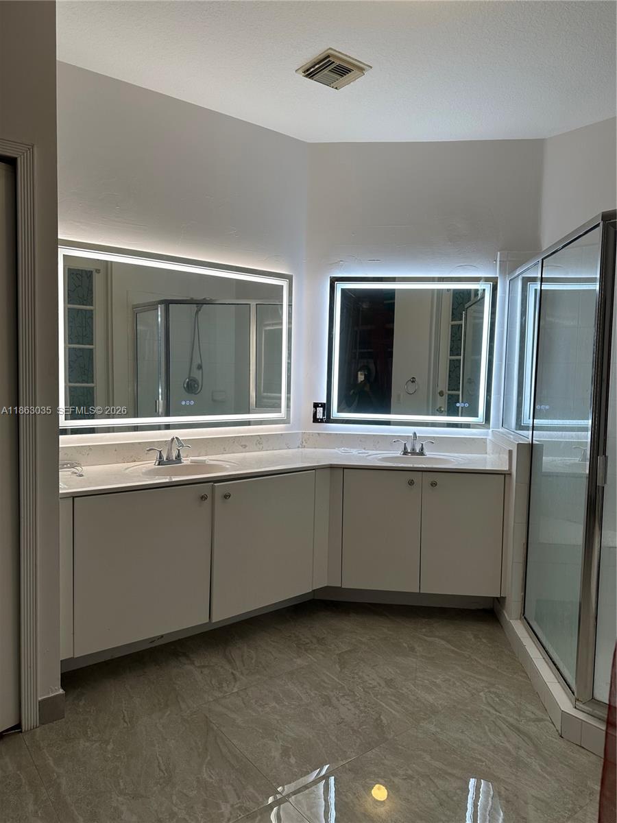 6049 Southwest 165th Avenue Miami, FL 33193 - Photo 37 of 49