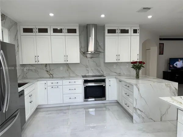 $969,999 | 6049 Southwest 165th Avenue, Miami, FL 33193