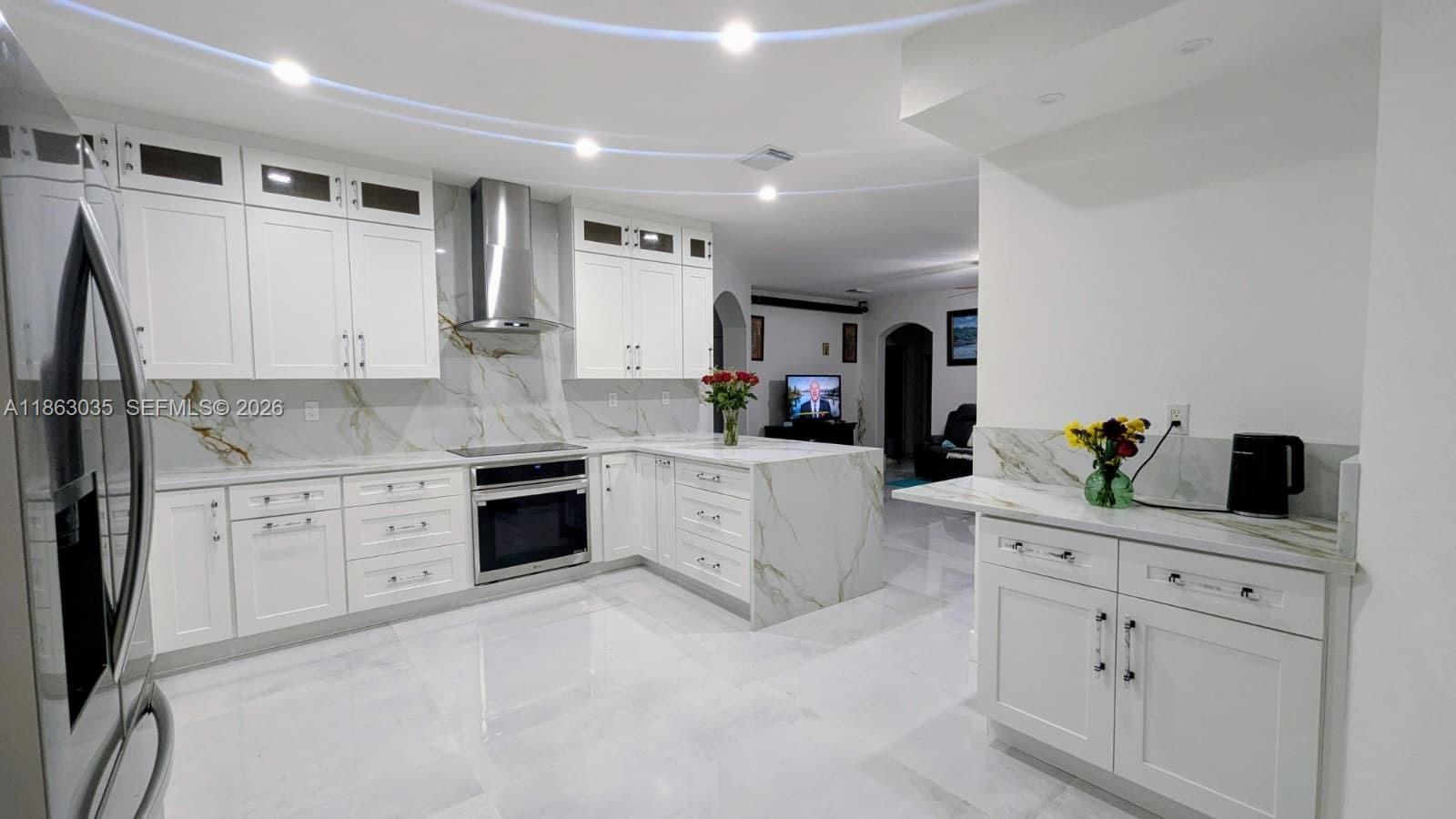 6049 Southwest 165th Avenue Miami, FL 33193 - Photo 5 of 49