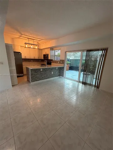 $3,500 | 5225 Northwest 112th Avenue, Unit 2, Doral, FL 33178