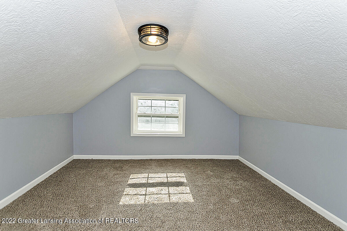 321 Stoner Road Lansing, MI 48917 - Photo 17 of 20 17