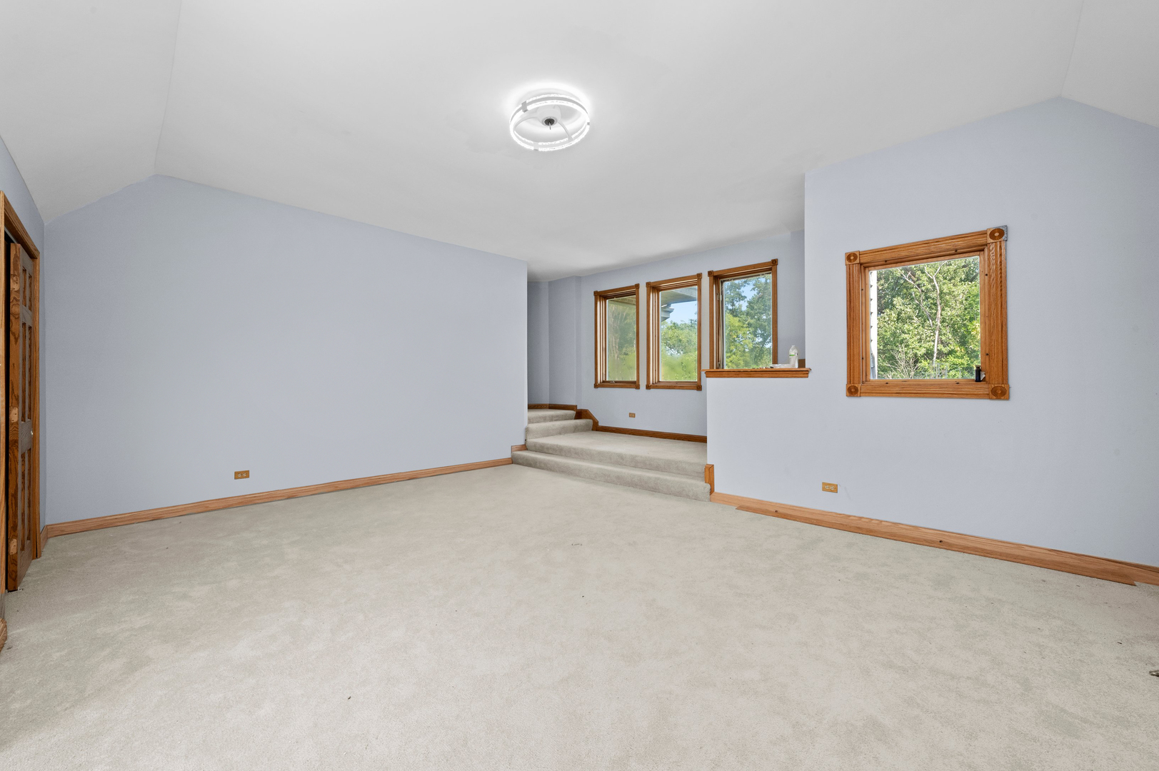 3755 South State Street Crete, IL 60417 - Photo 10 of 48 an empty room with windows