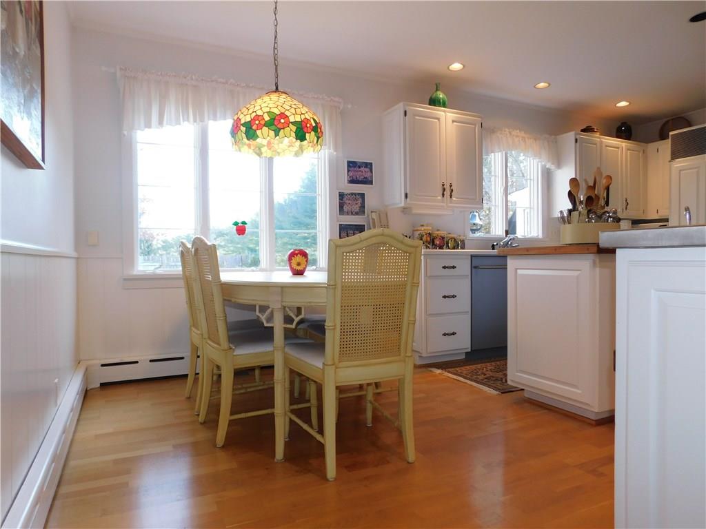 286 Donation Road Greenville, PA 16125 - Photo 14 of 25 BREAKFAST AREA OF THE GALLEY KITCHEN