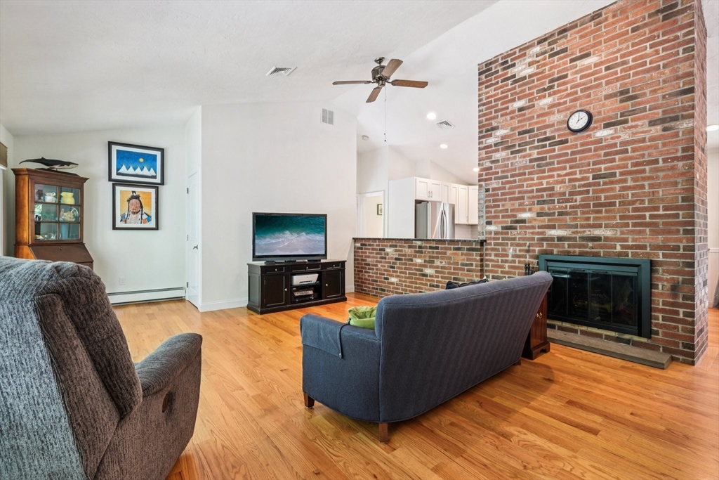 225 Flanders Road Westborough, MA 01581 - Photo 3 of 26 Gallery Image 3