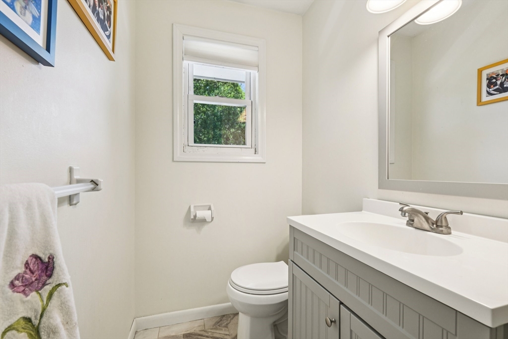 225 Flanders Road Westborough, MA 01581 - Photo 9 of 26 Gallery Image 9
