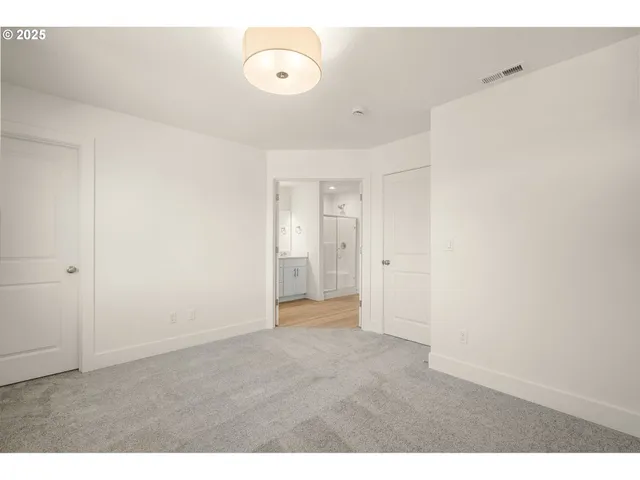 $539,850 | 18902 Southwest Hazelwood Lane, Unit L13, Beaverton, OR 97078