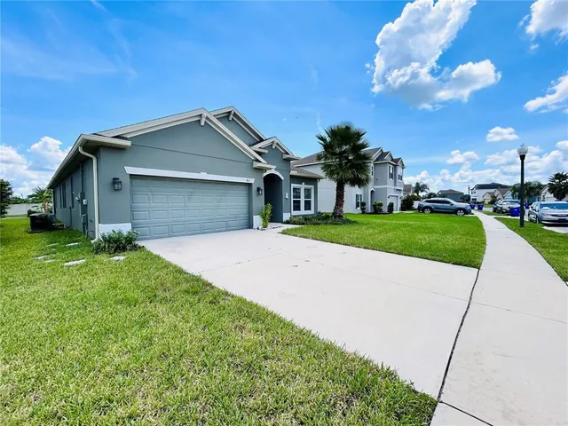 $418,990 | 1813 Castleton Drive, St. Cloud, FL 34771