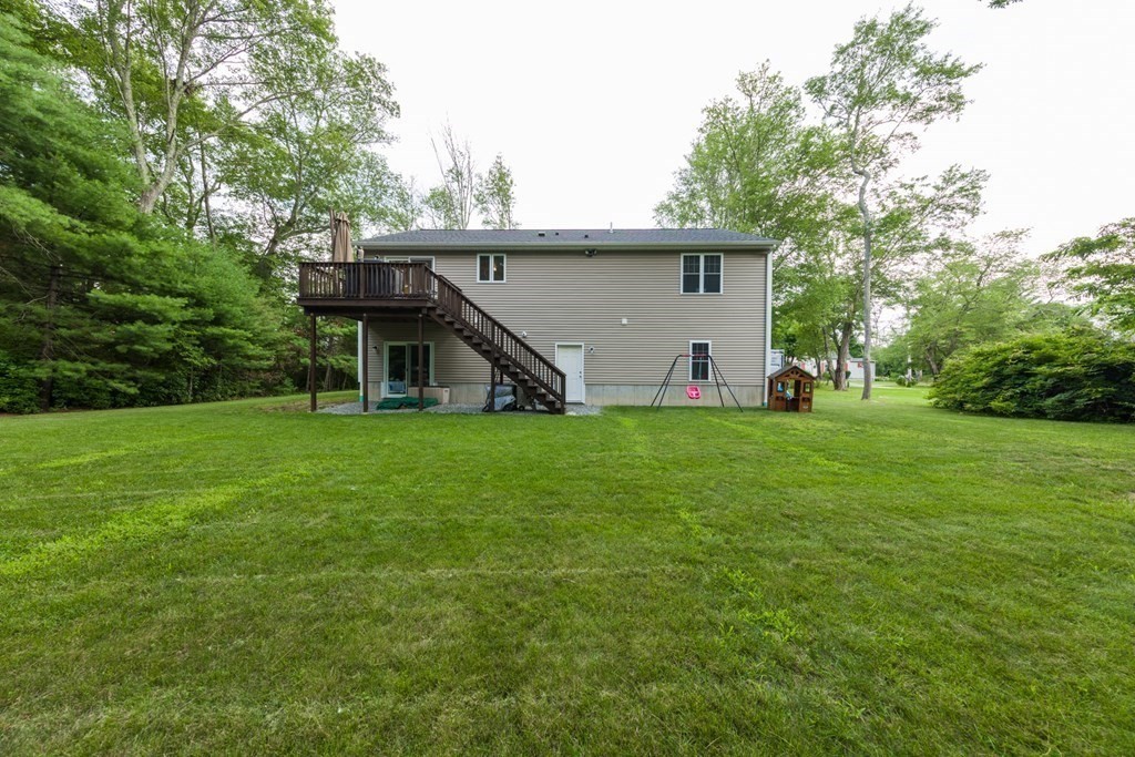 430 Reed Road Dartmouth, MA 02747 - Photo 5 of 39
