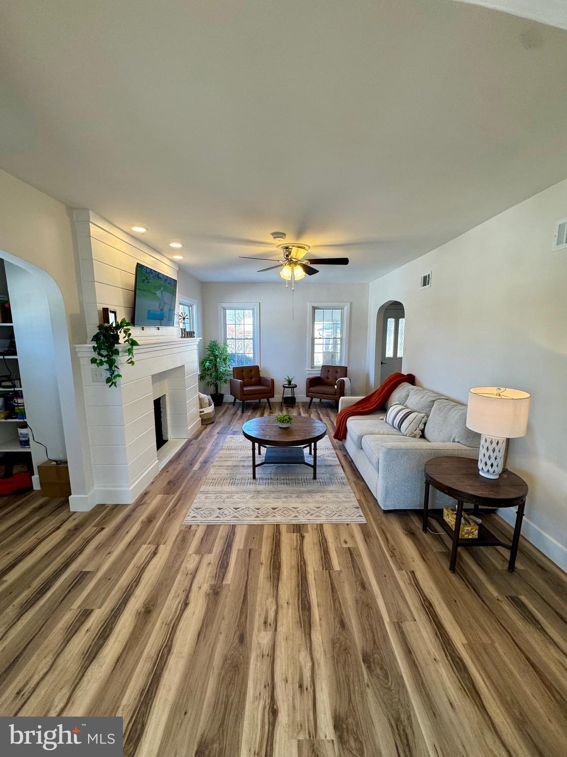 927 Hamilton Street Carlisle, PA 17013 - Photo 6 of 23