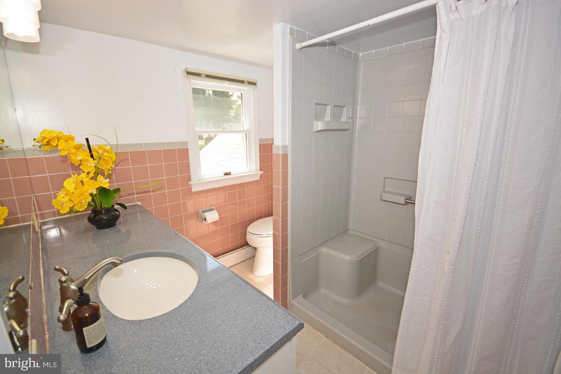 90 Valley Road Lancaster, PA 17601 - Photo 14 of 46
