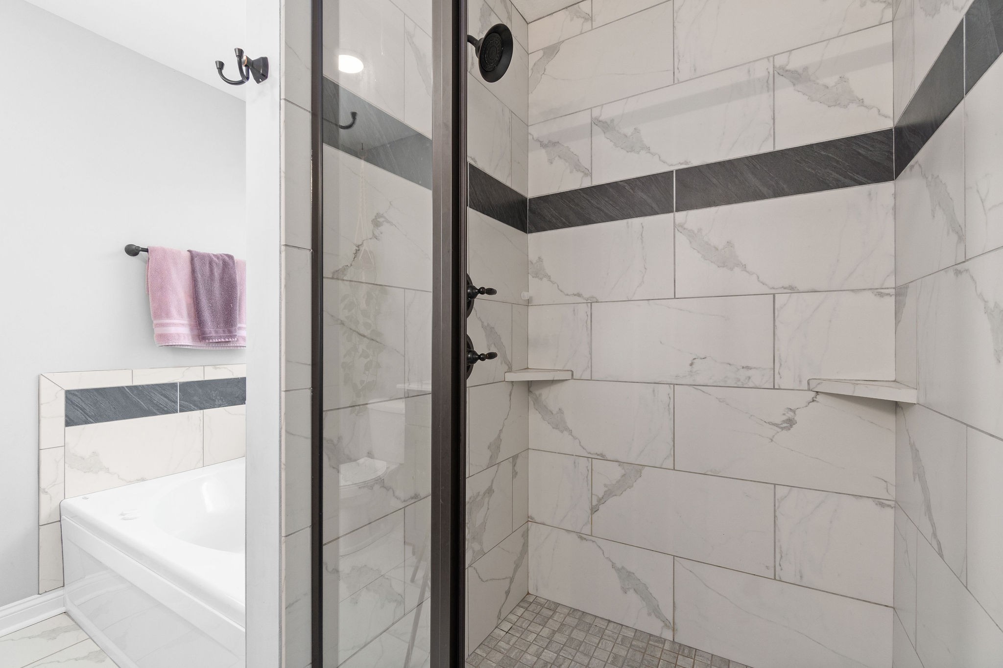 1036 Rushmore Road Clarksville, TN 37042 - Photo 20 of 32 a bathroom with a shower