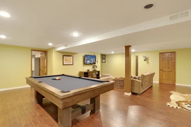 $5,000 | 11400 Burr Oak Lane, Burr Ridge, IL 60527