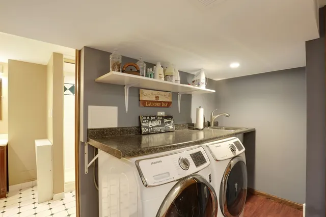 $5,000 | 11400 Burr Oak Lane, Burr Ridge, IL 60527