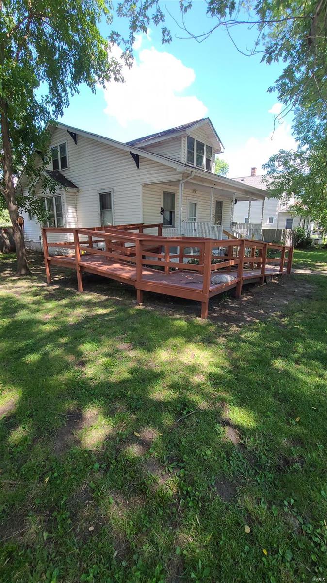 1849 Edwardsville Road Madison, IL 62060 - Photo 4 of 5