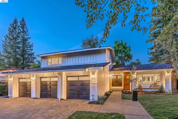$2,384,000 | 205 Sabina Court, Danville, CA 94526