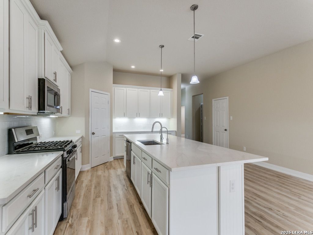 615 Ridge Branch Drive New Braunfels, TX 78130 - Photo 12 of 31
