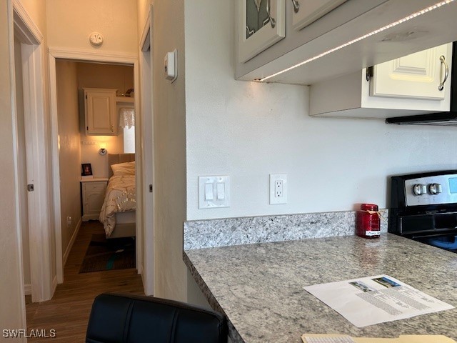 19681 Summerlin Road, Unit 404 Fort Myers, FL 33908 - Photo 8 of 34 a view of living room