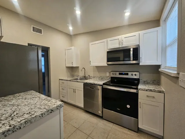 $1,200 | 703 West Veterans Drive, Perry, FL 32347