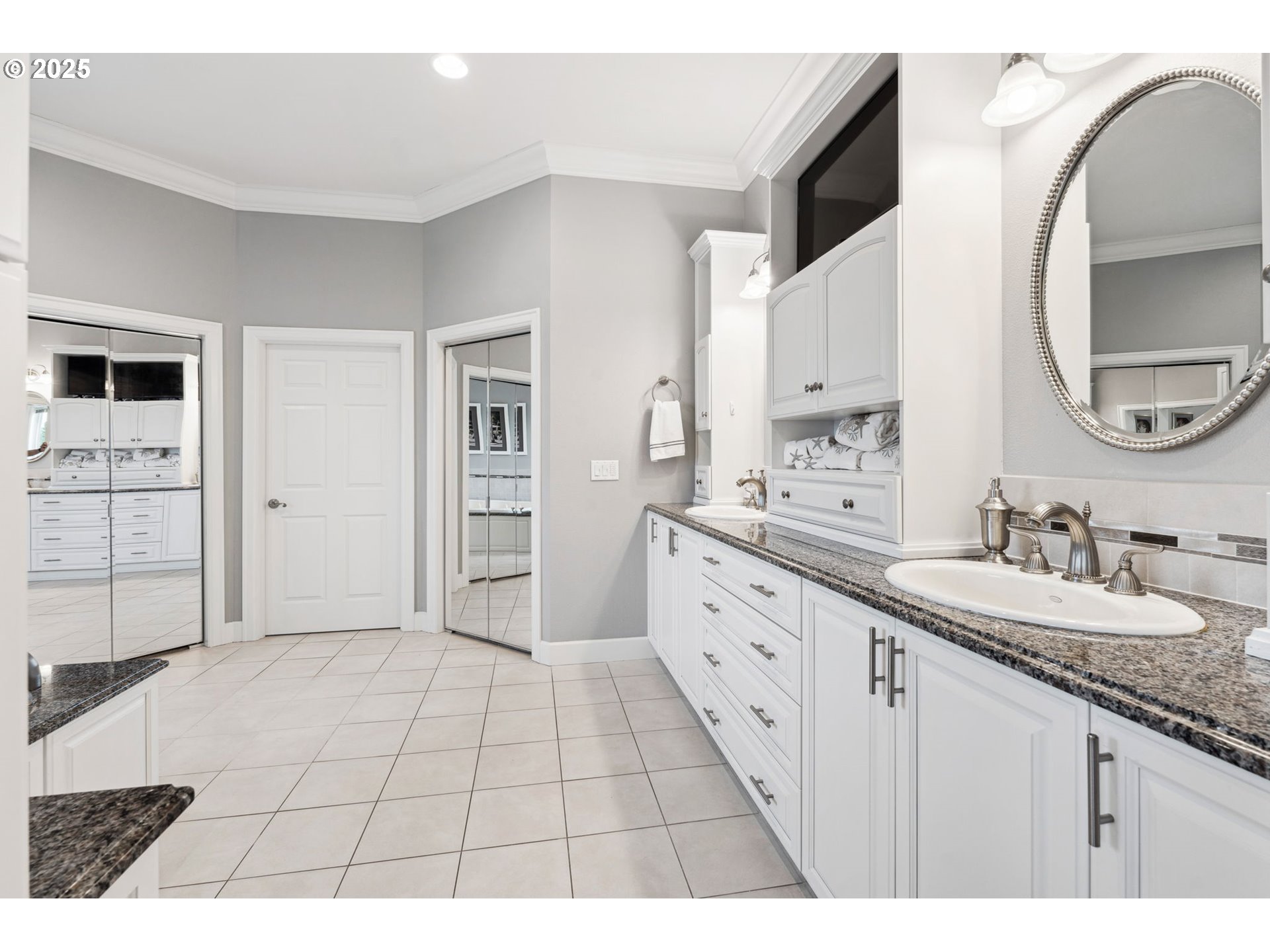 2567 Lewis River Road Woodland, WA 98674 - Photo 21 of 45 Owner's Suite Bathroom