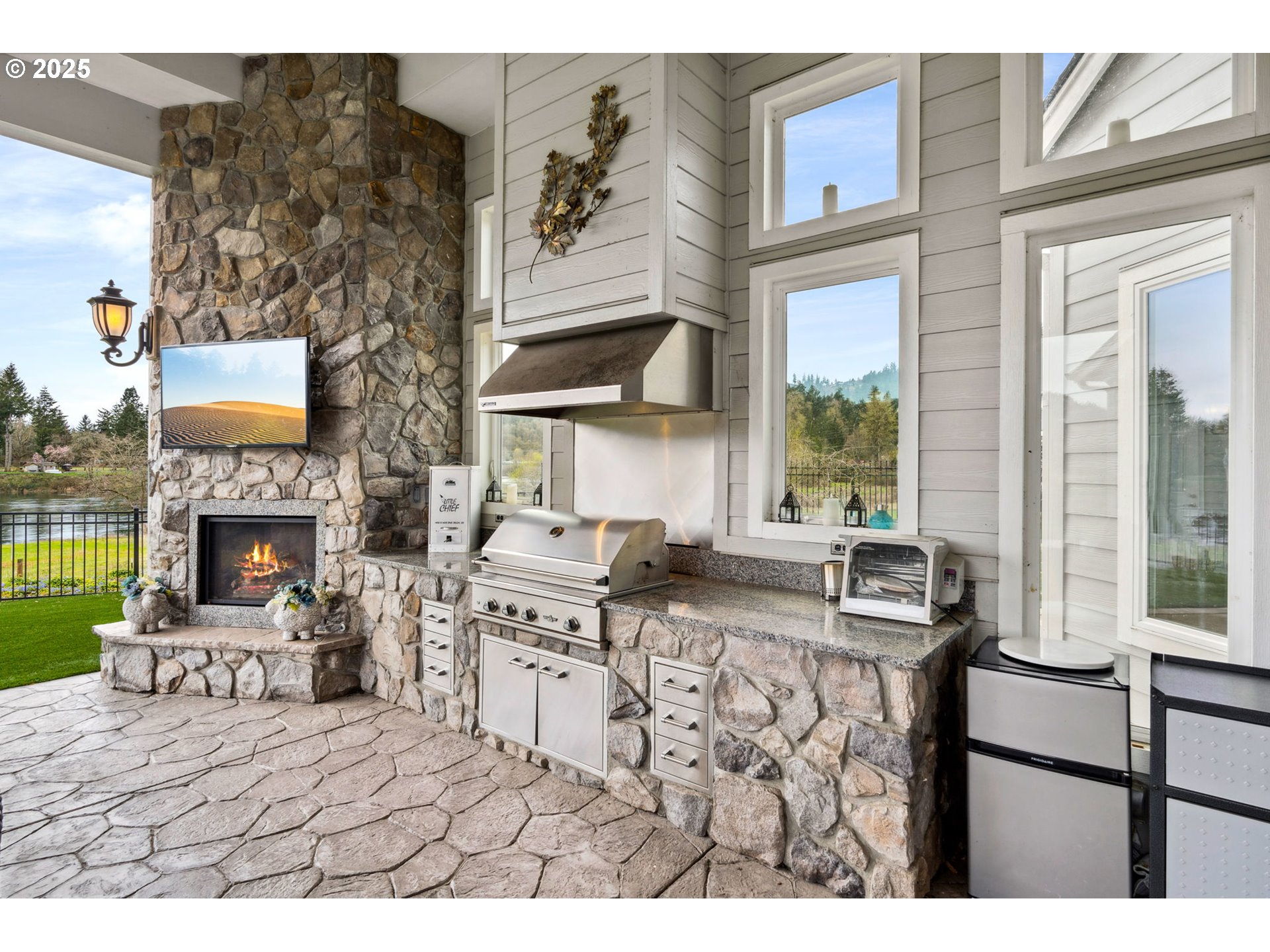 2567 Lewis River Road Woodland, WA 98674 - Photo 34 of 45