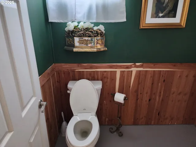 $1,700,000 | 2567 Lewis River Road, Woodland, WA 98674