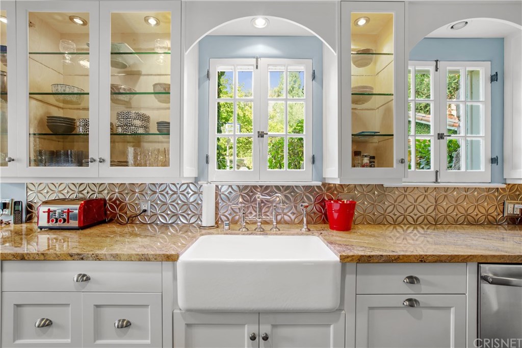 3045 Gertrude Avenue La Crescenta, CA 91214 - Photo 16 of 39