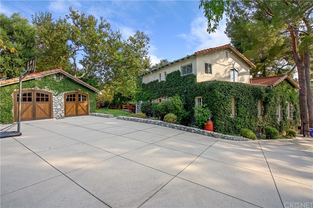 3045 Gertrude Avenue La Crescenta, CA 91214 - Photo 30 of 39