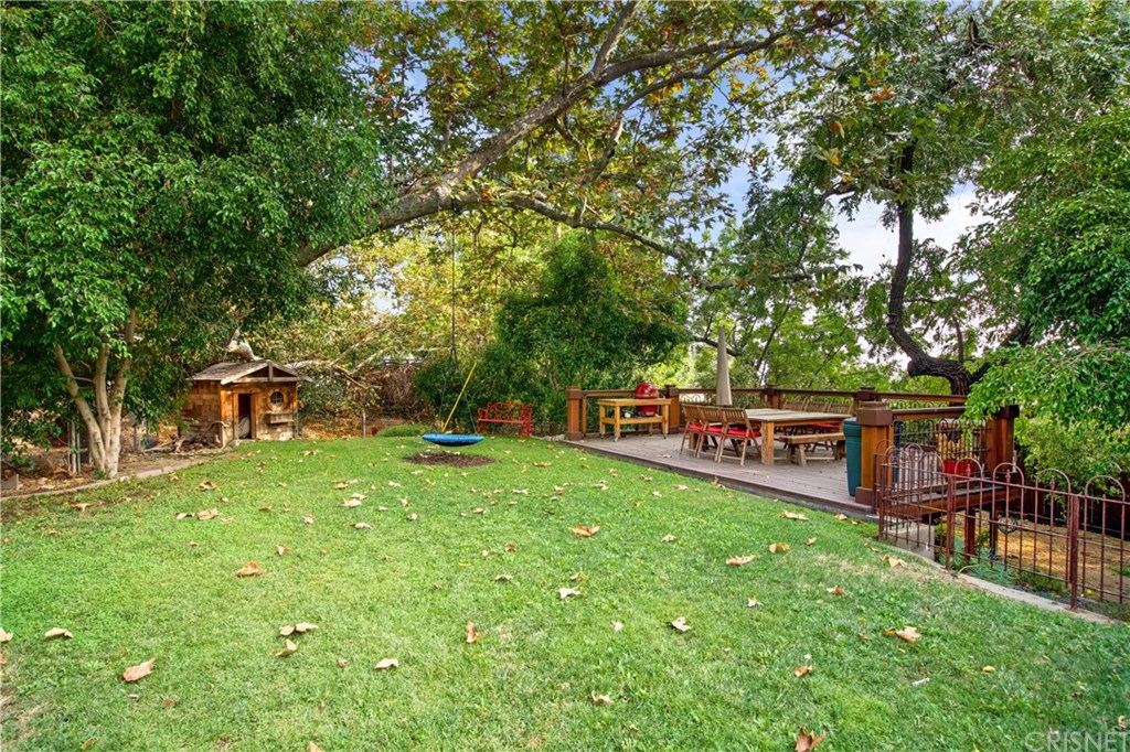 3045 Gertrude Avenue La Crescenta, CA 91214 - Photo 32 of 39