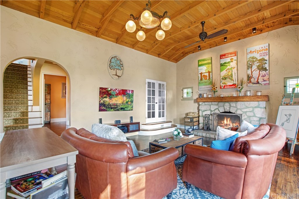 3045 Gertrude Avenue La Crescenta, CA 91214 - Photo 8 of 39