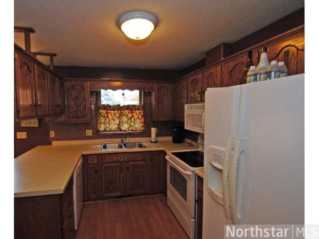 620 High Ridge Road River Falls, WI 54022 - Photo 4 of 16 Gallery Image 4