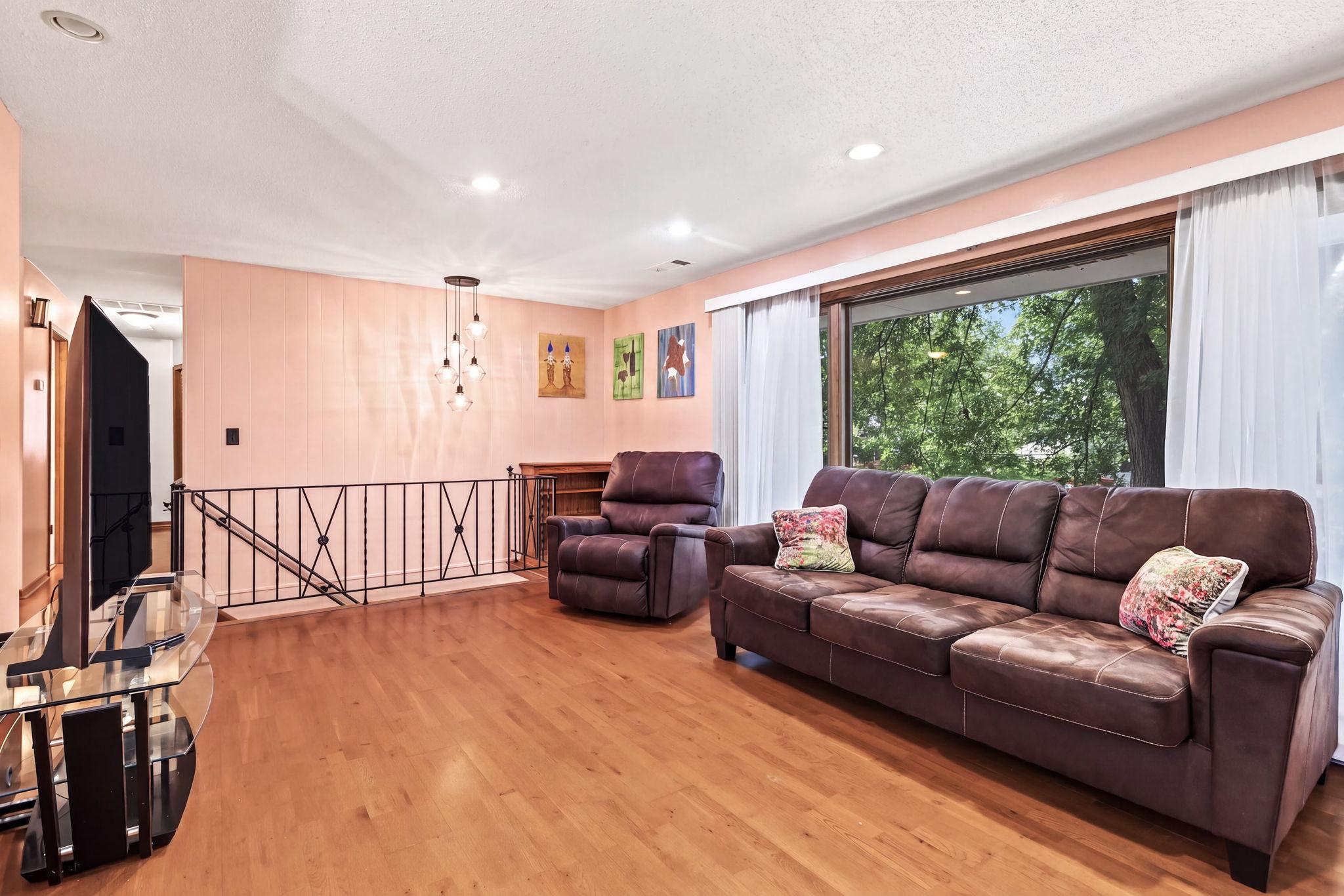 4738 Decatur Place North New Hope, MN 55428 - Photo 6 of 52 Gallery Image 6
