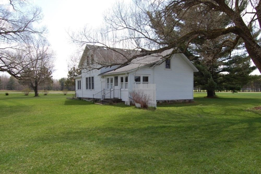 8348 9 Mile Road Mecosta, MI 49332 - Photo 2 of 13 2 Back of House