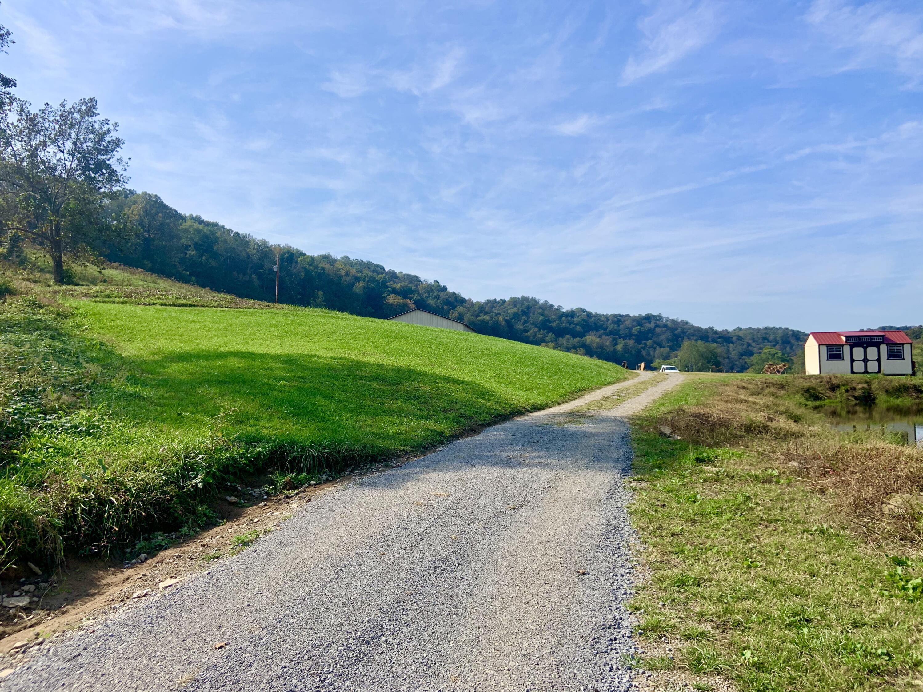 2196 Kentucky River Road Richmond, KY 40475 - Photo 33 of 45 DFEC4C42-9EF6-451A-BE6B-64EF3D83BD5D
