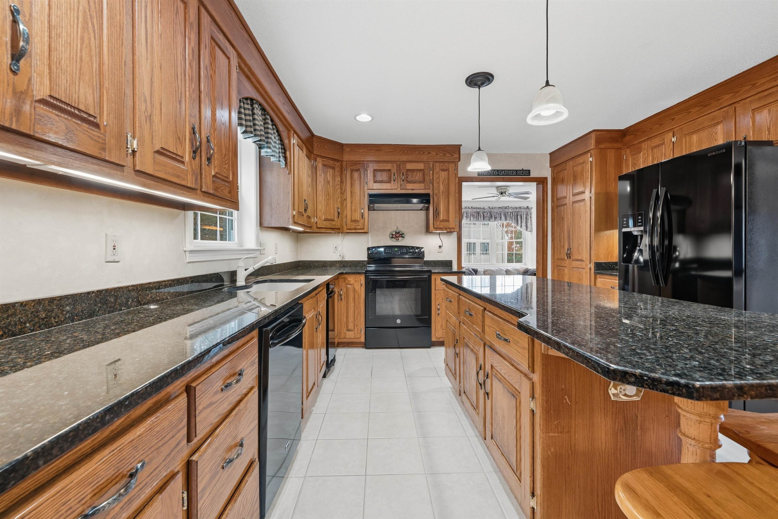 20 Stanwood Road Salem, NH 03079 - Photo 7 of 38 Gallery Image 7