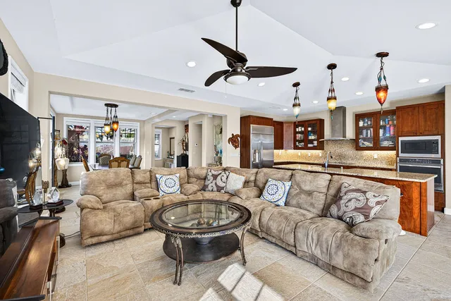 $1,950,000 | 78-7079 Holuaki Loop, Kailua-Kona, HI 96740