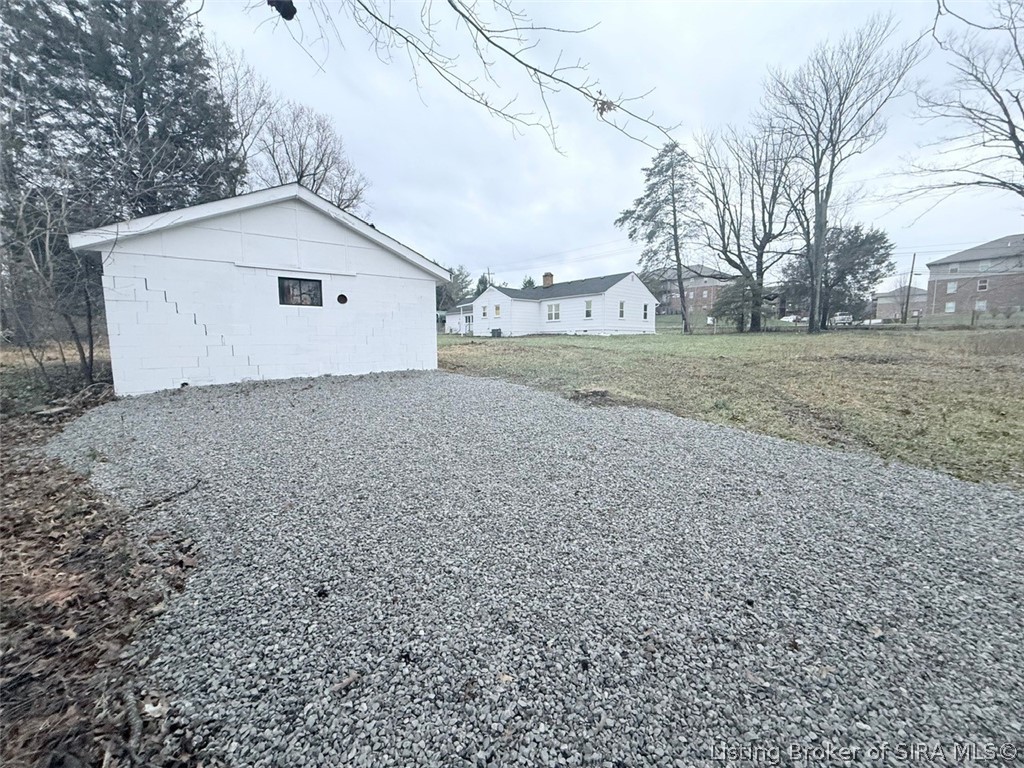 4720 Grant Line Road New Albany, IN 47150 - Photo 13 of 47