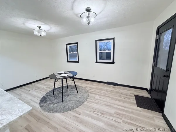 $289,000 | 4720 Grant Line Road, New Albany, IN 47150