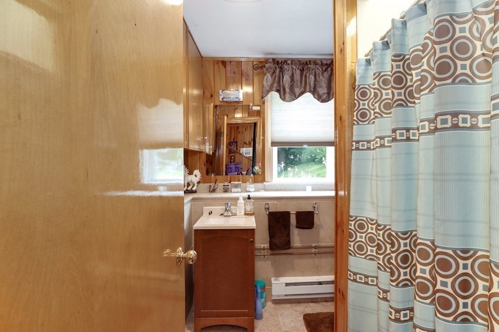 40 Beverly Road Worcester, MA 01605 - Photo 31 of 42 Gallery Image 31