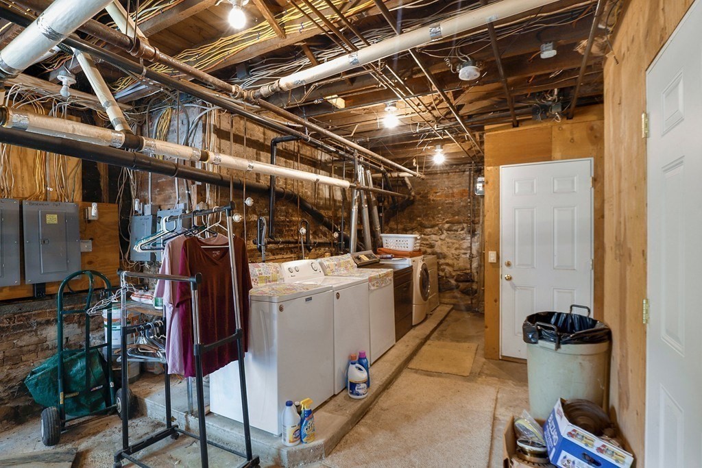 40 Beverly Road Worcester, MA 01605 - Photo 36 of 42 Gallery Image 36