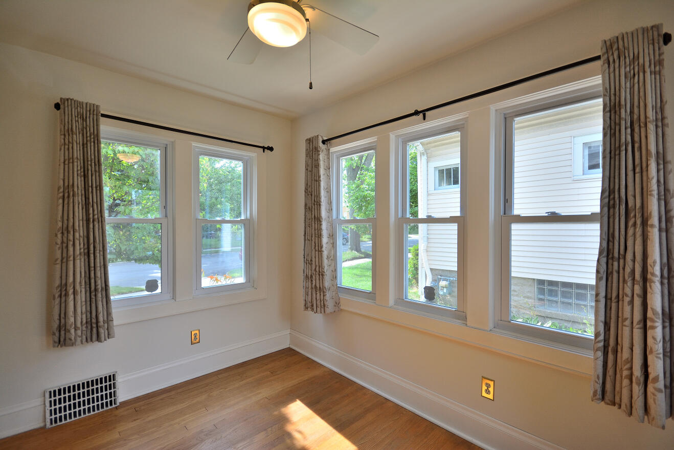 357 North 60th Street Milwaukee, WI 53213 - Photo 23 of 36 Lower Sunroom or Office