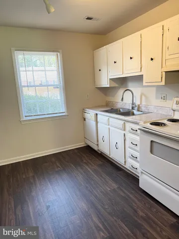 $1,550 | 413 Olde Greenwich Circle, Fredericksburg, VA 22408