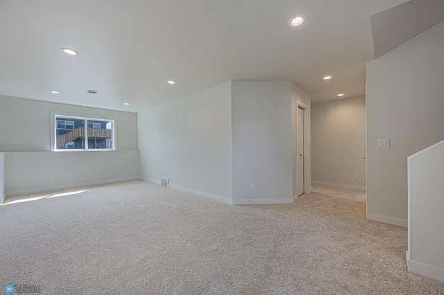 $2,400 | 6747 66th Avenue South, Horace, ND 58047