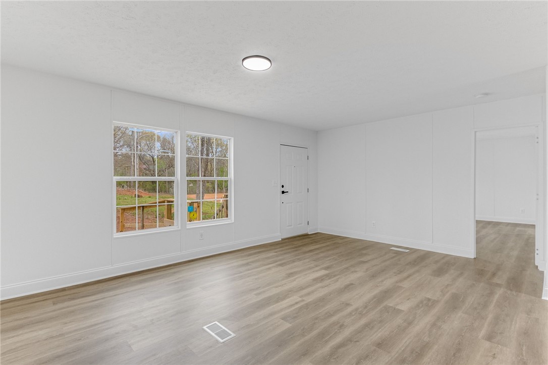 109 Prairie Lane Anderson, SC 29624 - Photo 8 of 36 Gallery Image 8