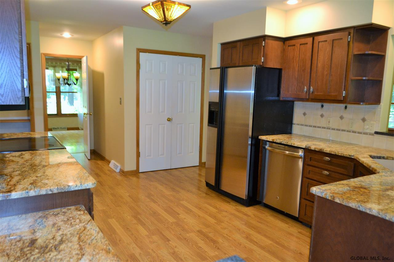 15 Stonegate Road Ballston, NY 12019 - Photo 2 of 25 Photo 2