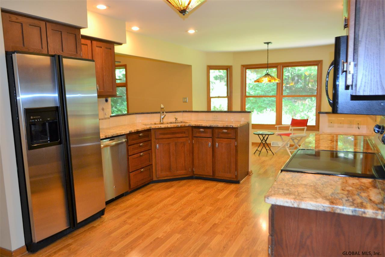15 Stonegate Road Ballston, NY 12019 - Photo 5 of 25 Photo 5