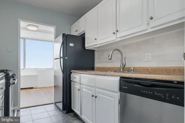 $2,150 | 301 North Beauregard Street, Unit 902, Alexandria, VA 22312