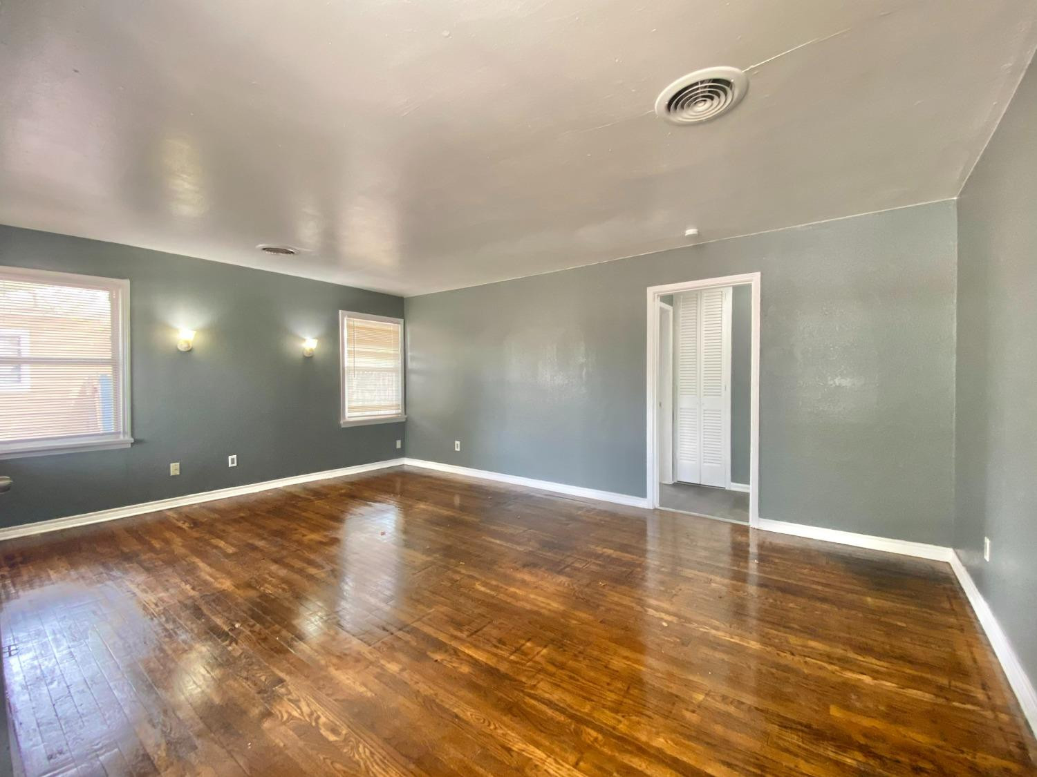 2405 23rd Street Lubbock, TX 79411 - Photo 4 of 11 Photo 4